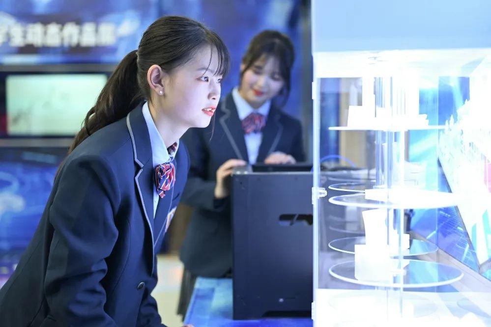 开学在即，哪些人更适合学习互联网技术？
