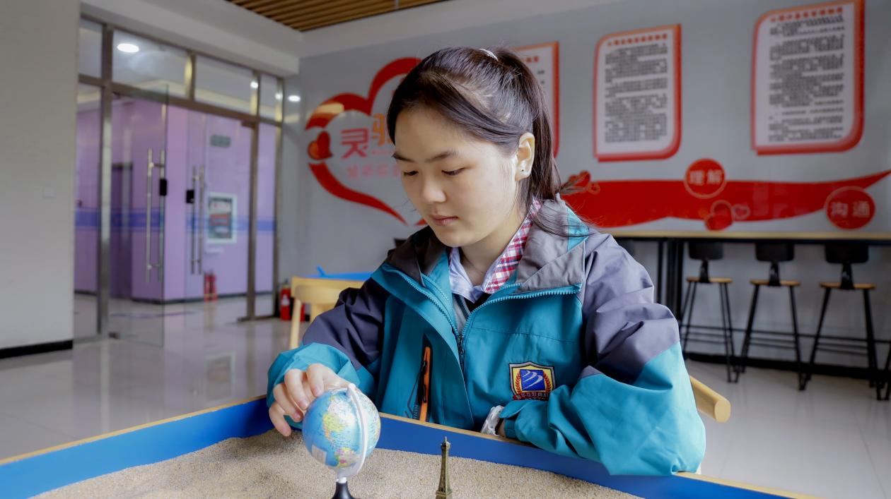 学霸转学来新华，筑梦赢未来