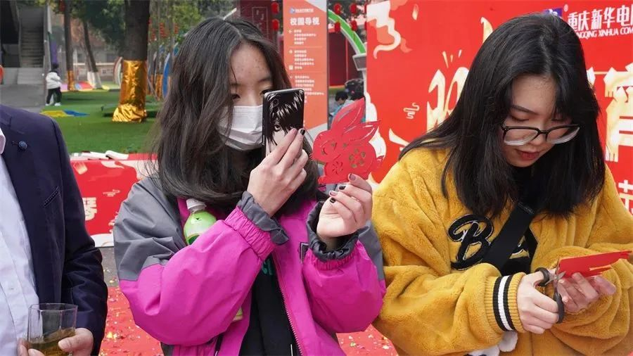 新华电脑教育春季开学热 | 非遗进校园，国潮范十足！