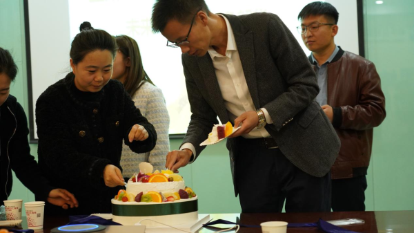 感恩有你 携手同行 | 兰州新华2023年第一季度员工生日会！